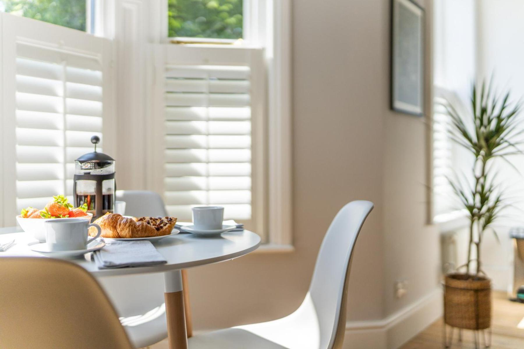 Charming Elegance At The Pontcanna Pearl - Prime Location With Comfort And Style Cardiff Buitenkant foto